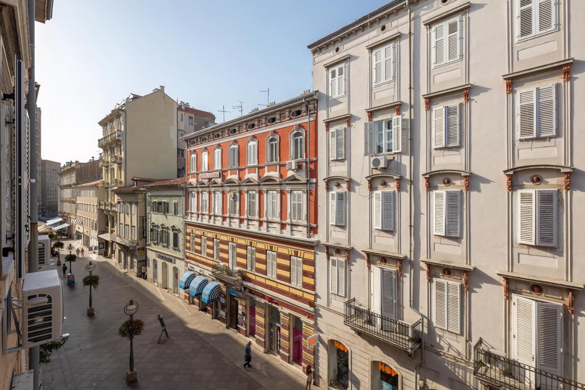 Upper Premium Apartments Rijeka Exterior photo